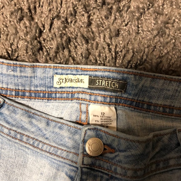 Demon size 12 St Johns Bay shorts - Picture 3 of 3